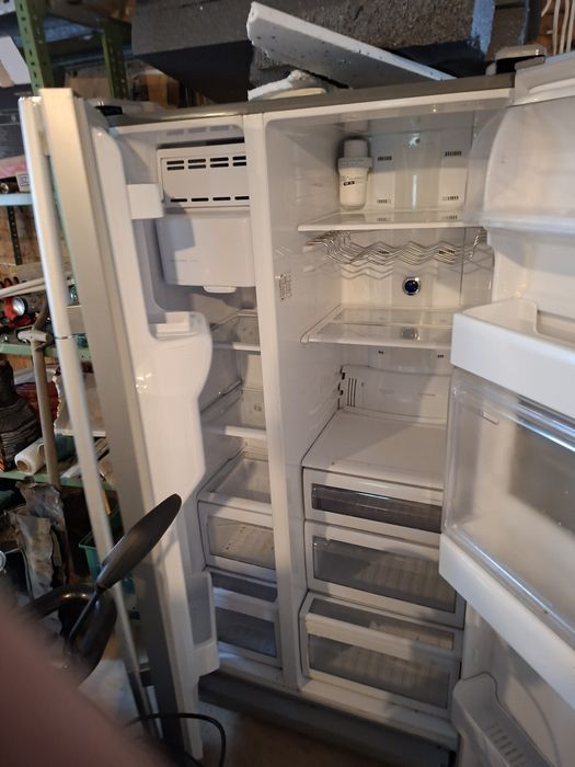 Duża lodówka zamrazarka