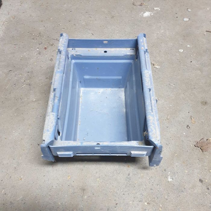 Skrzynki warsztatowe 10 sztuk,pojemniki 30x20
