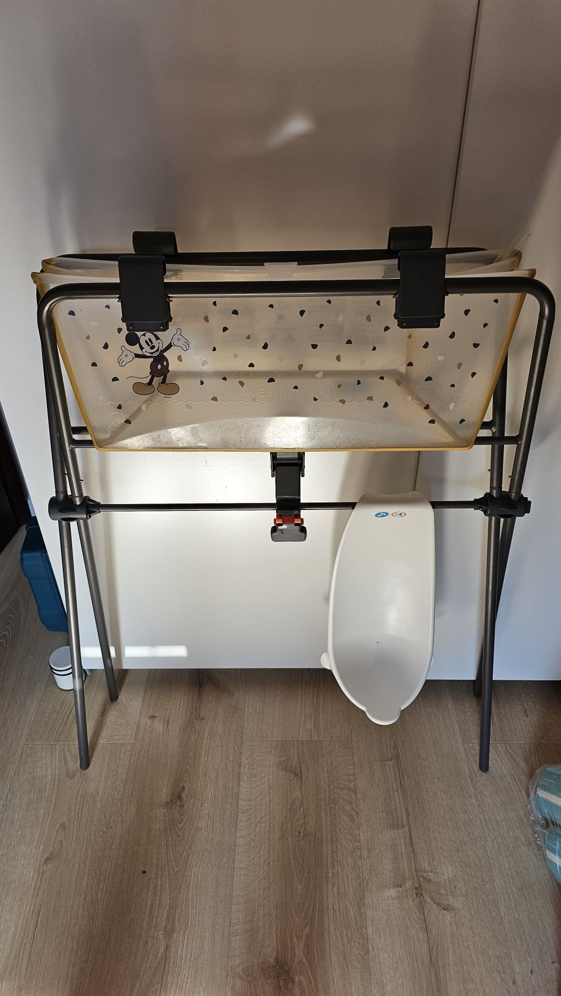 Wanienka plus stelaż stokke dla niemowląt