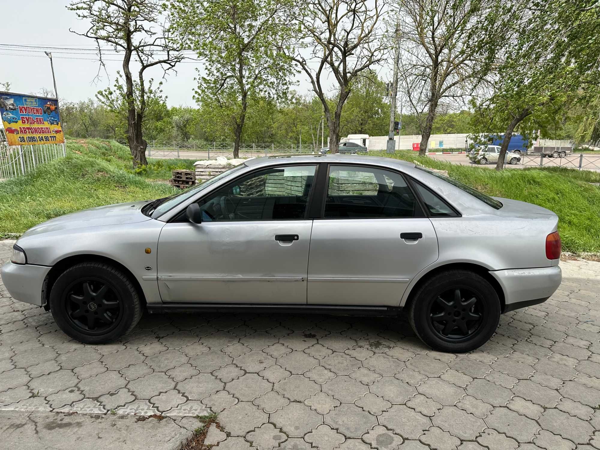 AUDI A4 1996 1.6 газ-бенз