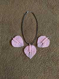 Różowy komplet sztucznej biżuterii posrebrzane kolczyki naszyjnik liść