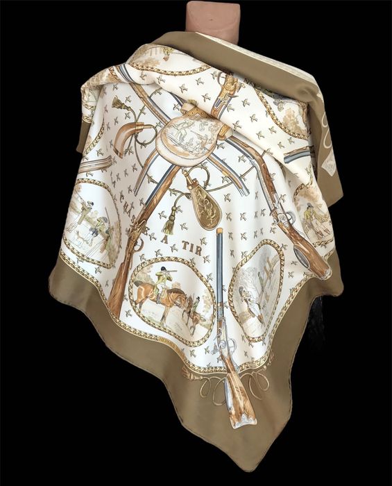 HERMES PARIS LA CHASSE A TIR винтажный шелковый платок