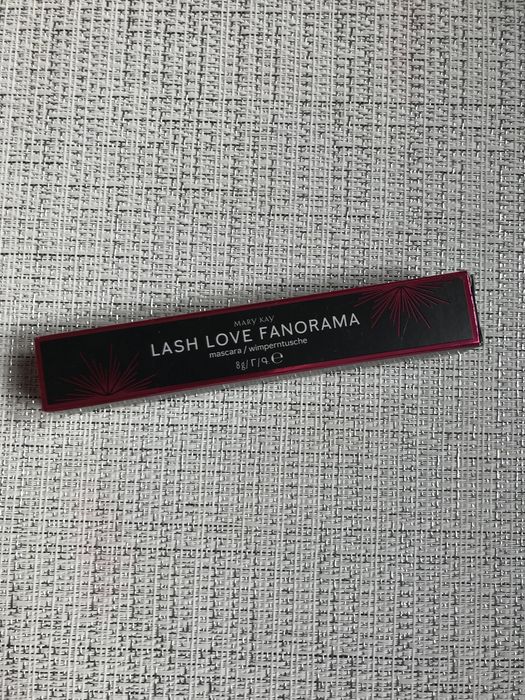 Mary Kay Tusz Lash Love Fanorama