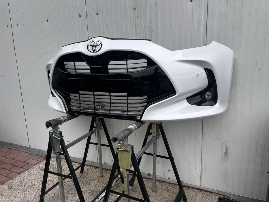 Zderzak Przod Yaris 4 lV w kolor. Igła !