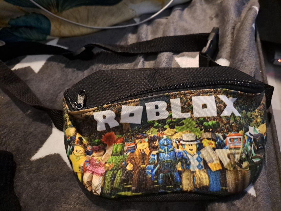 Sprzedam zestaw ROBLOX nerka,rękawiczki i maseczki