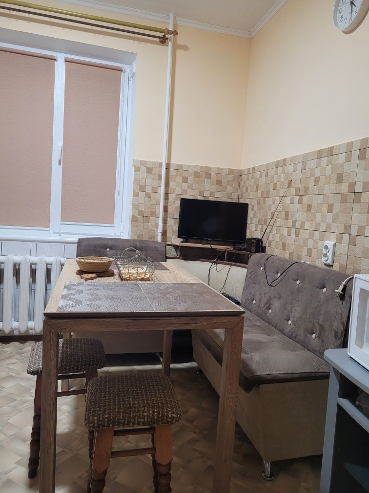 Оренда 2 км.кв.вул.Хоткевича(Вокзал),кімнати окремі.Можна 1 - 3 міс.