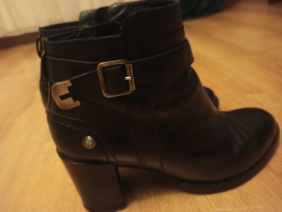 Tommy Hilfiger 39 botki kozaki