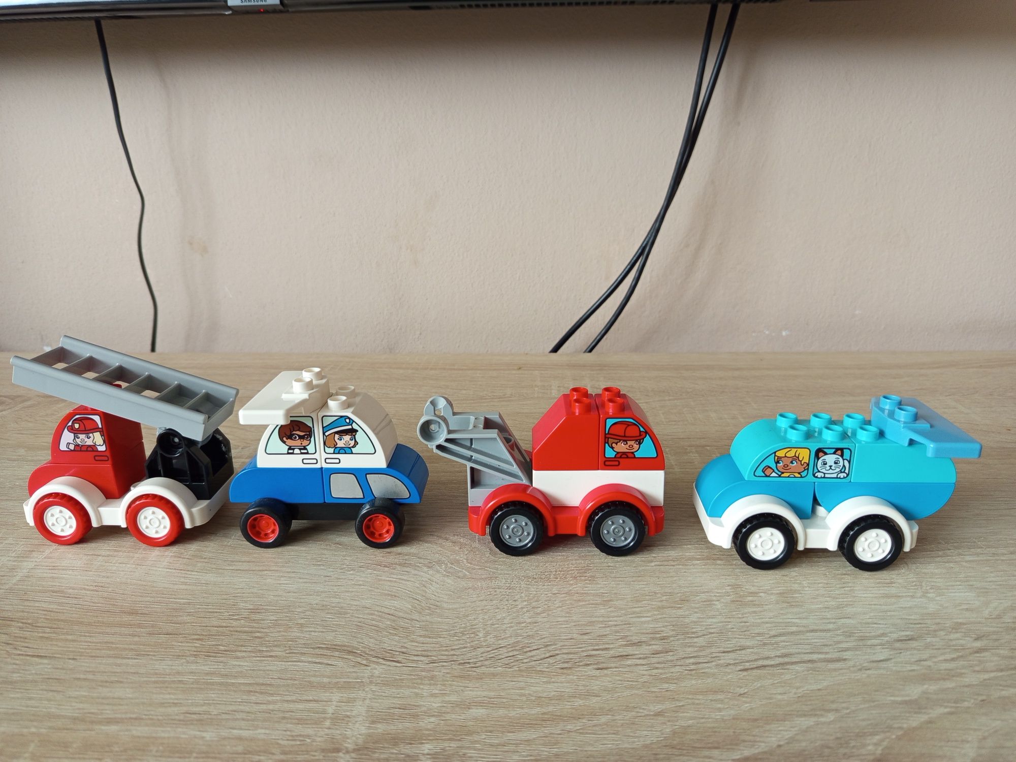 Pojazdy autka LEGO Duplo