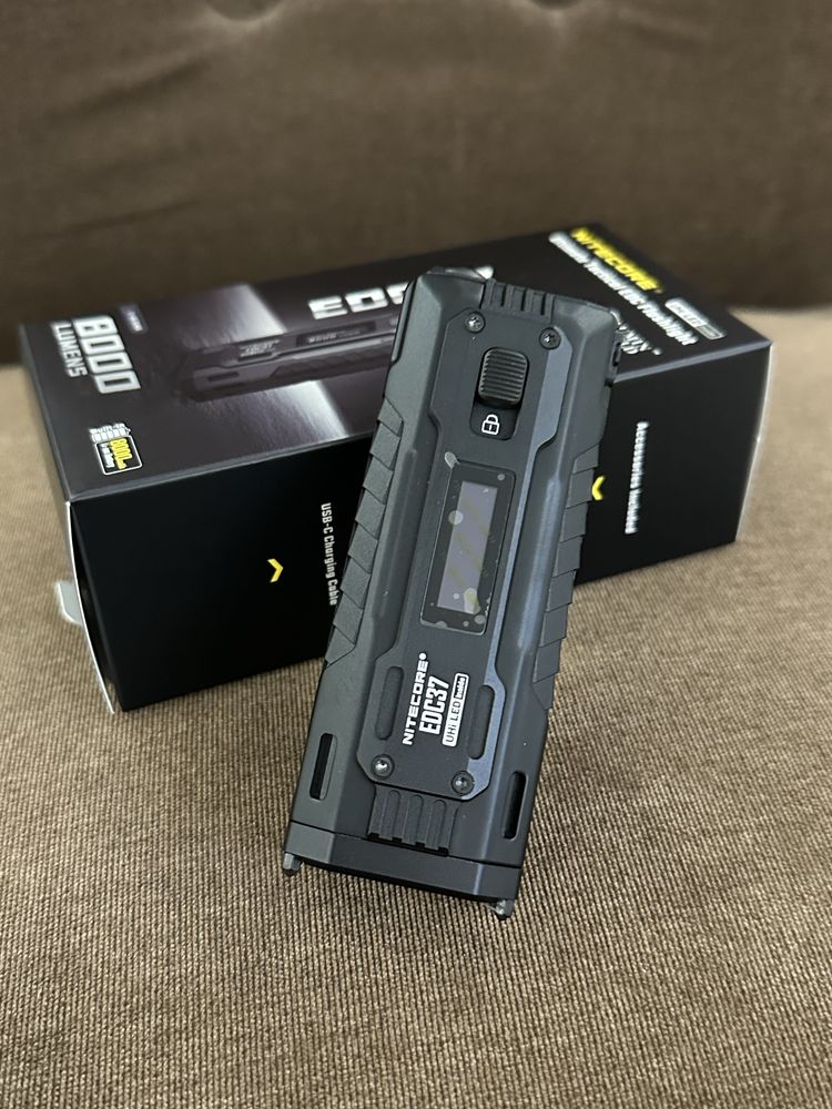 Надпотужний кишеньковий ліхтар Nitecore EDC37 8000 люмен + подарок