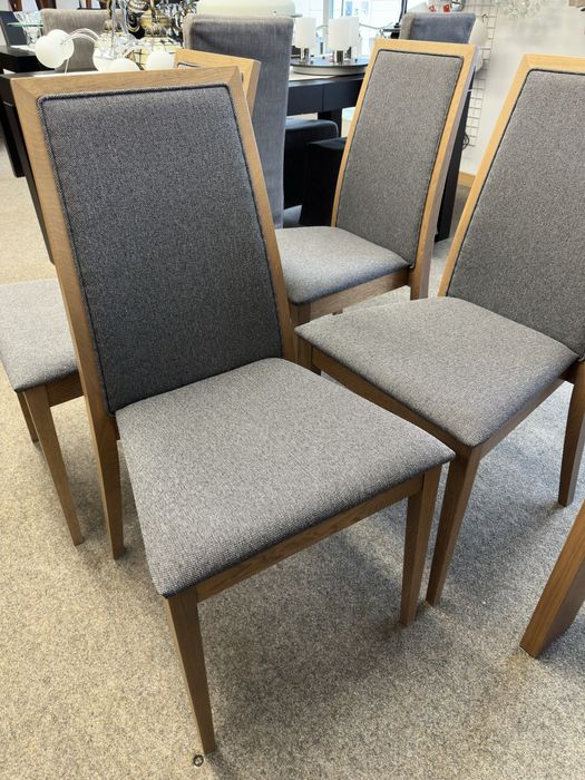 Nowe krzesla Paged brewno tkanina