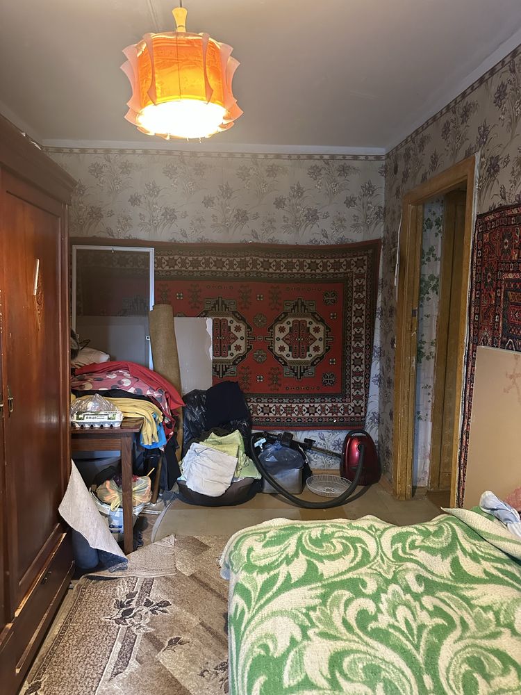Продам 2 х ком квартиру, бассейн Микомп
