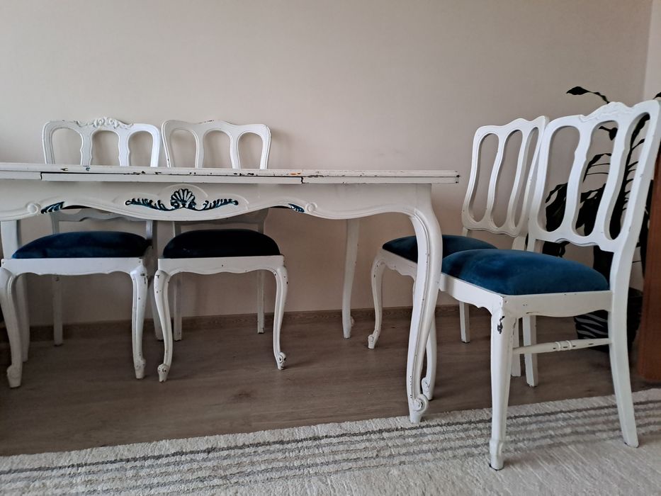 Meble stołowe drewniane