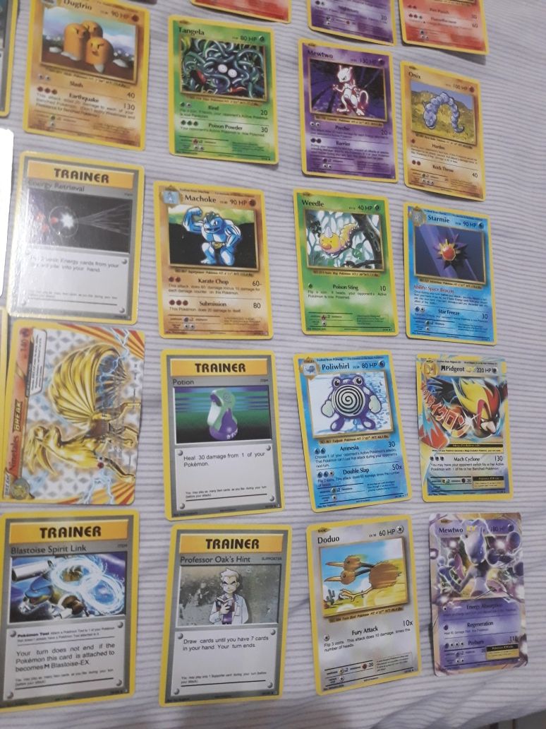 76 cartas pokemon evolutions