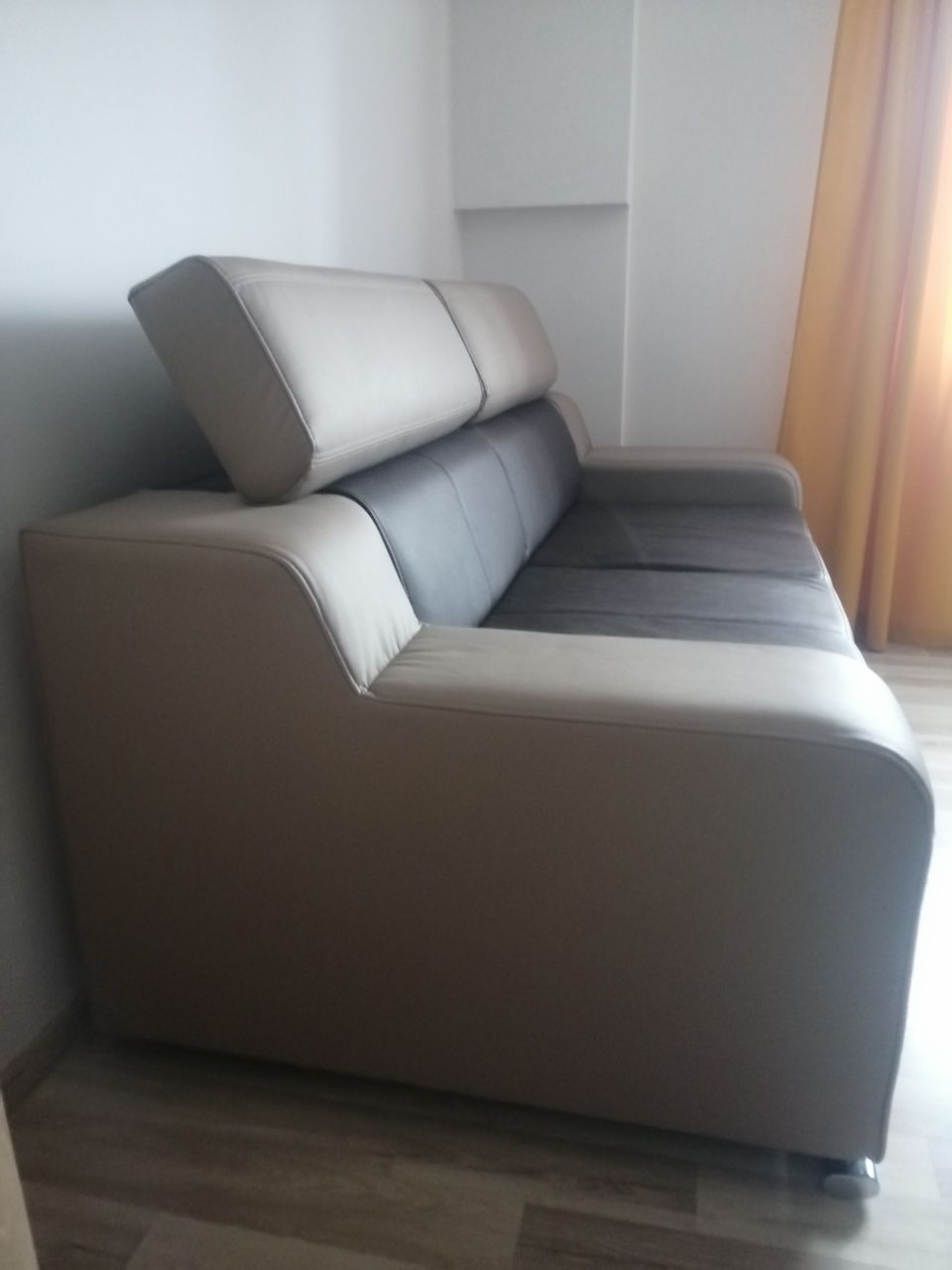 Sofa trzyosobowa