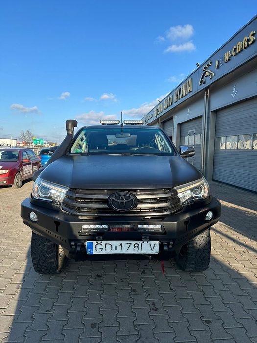 Toyota Hilux Sprzedam Niezawodną Toyota Hilux 2,8 Diesel