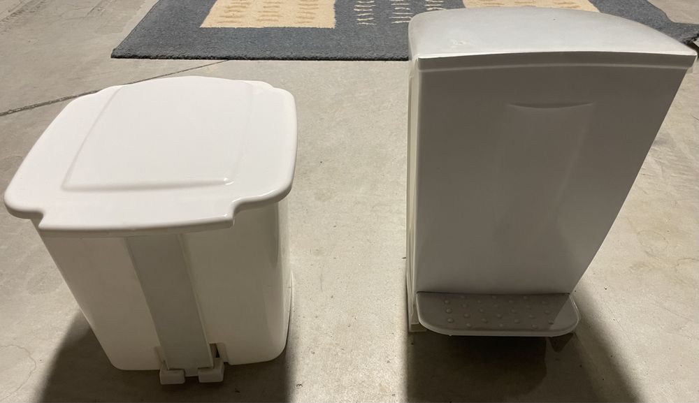 Doseador de líquido para as mãos + Porta rolos de papel higiénico