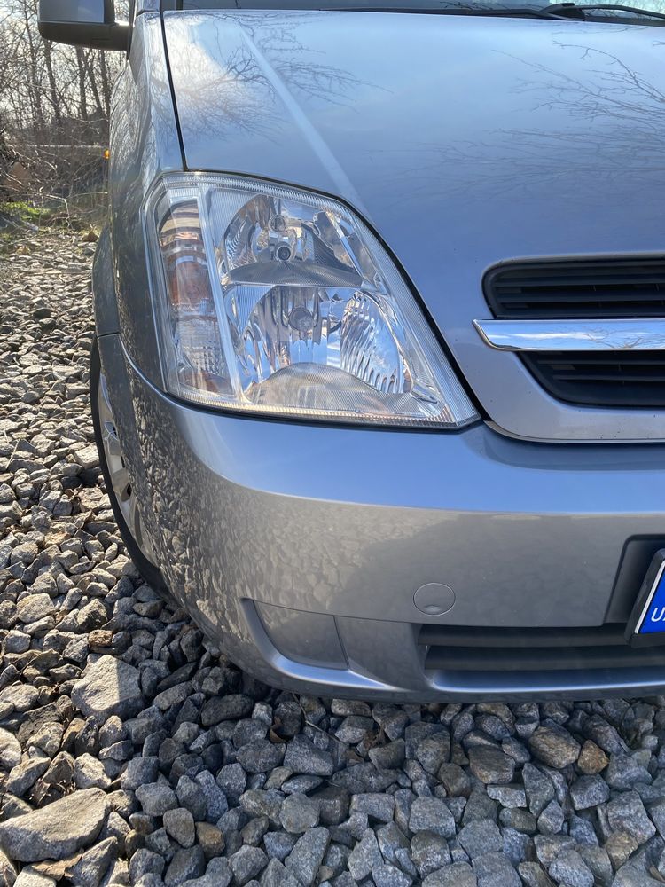 Продам автомобіль Opel Meriva 2004 р