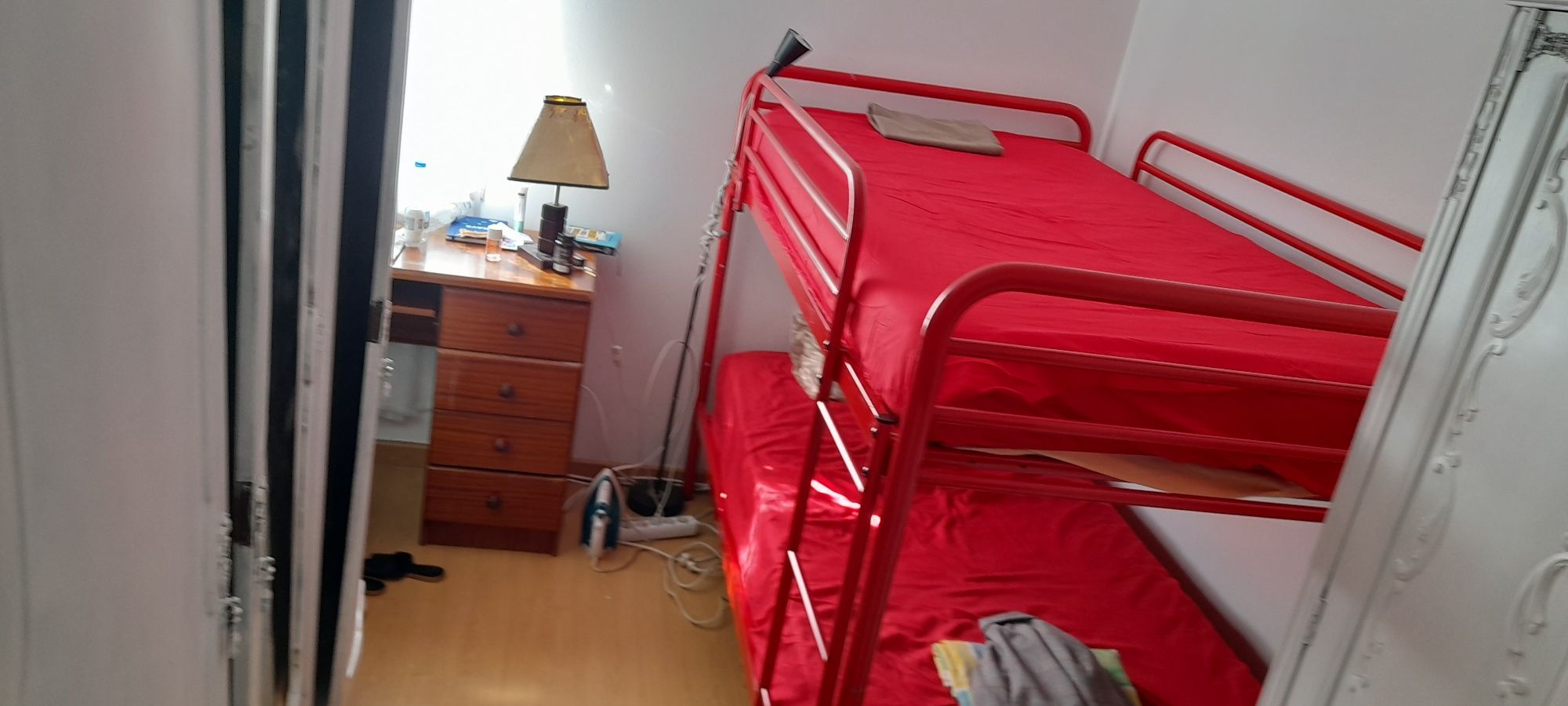 Quarto para alugar compartilhado a 1 rapariga