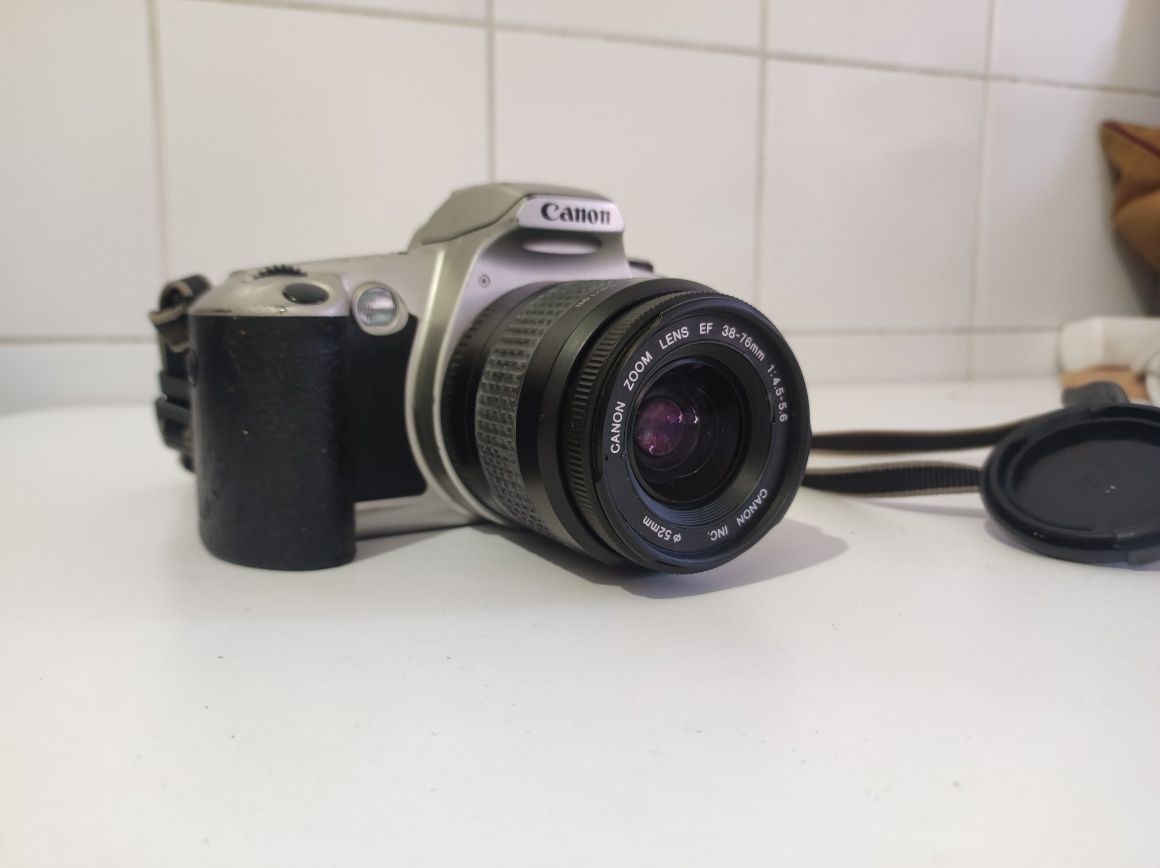 Canon EOS 500N + lente EF 38-76mm f/4.5-5.6 + alça Canon + Bolsa Canon