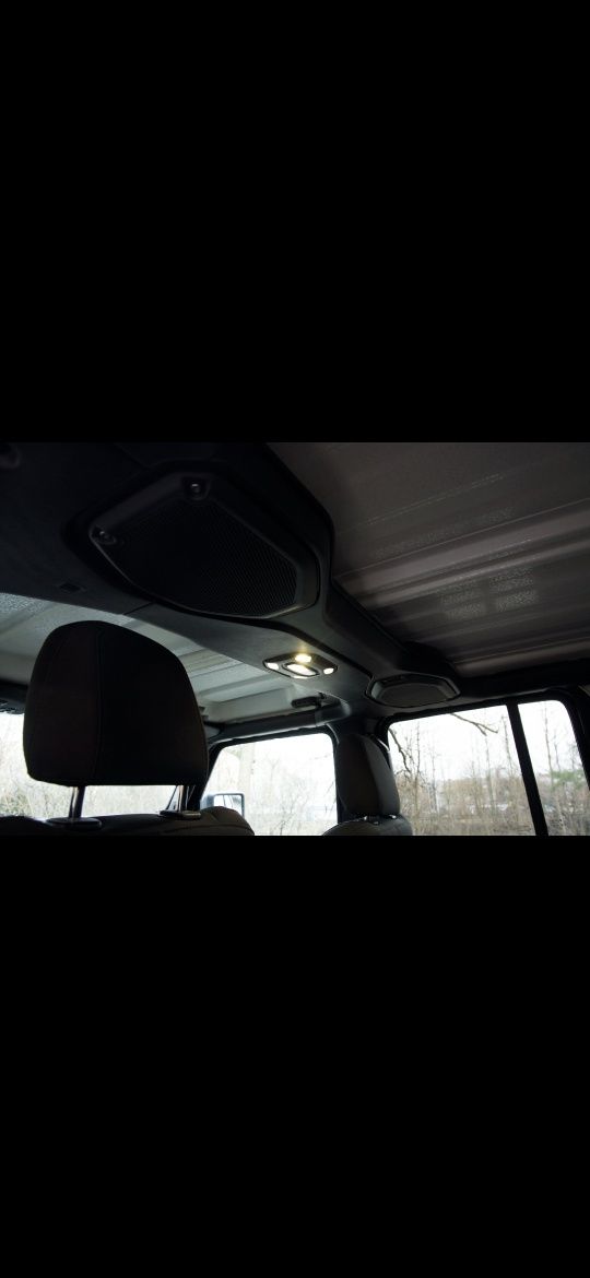 Jeep Gladiator Wrangler pickup