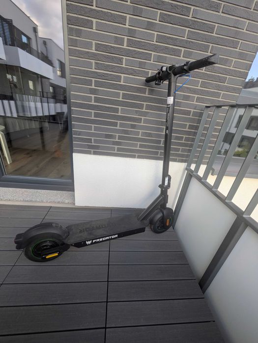 Продаю електричний самокат
ACER PREDATOR Electric Scooter Series 5