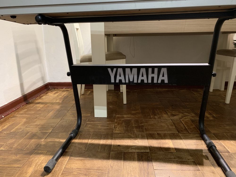 Piano YAMAHA P-120