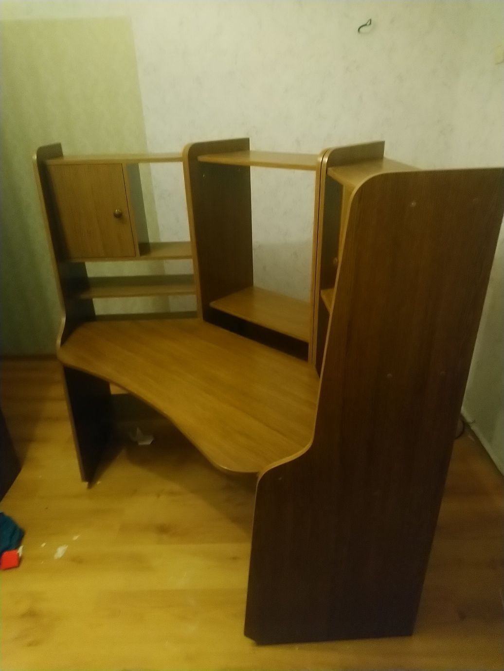 Стіл компютерний