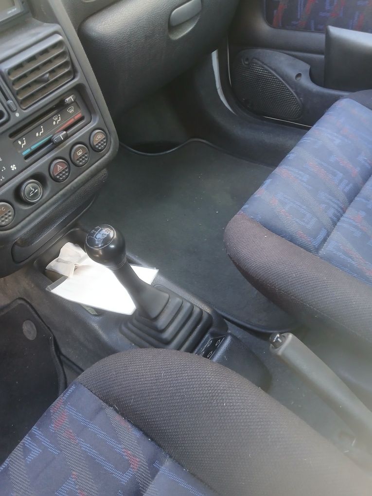 Peugeot 106 usado