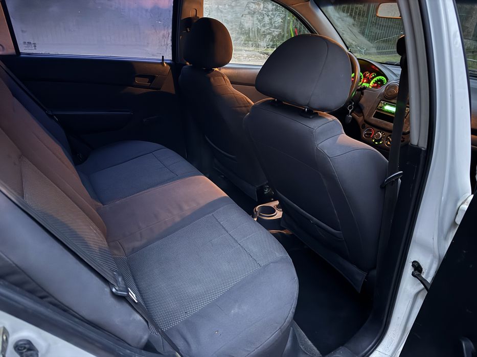 Chevrolet Aveo T250 2006 1.5 бенз