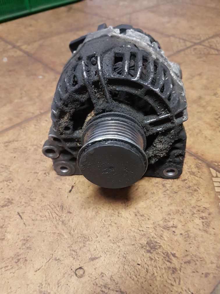 Alternator VW Golf IV 1.6 0379.03026C