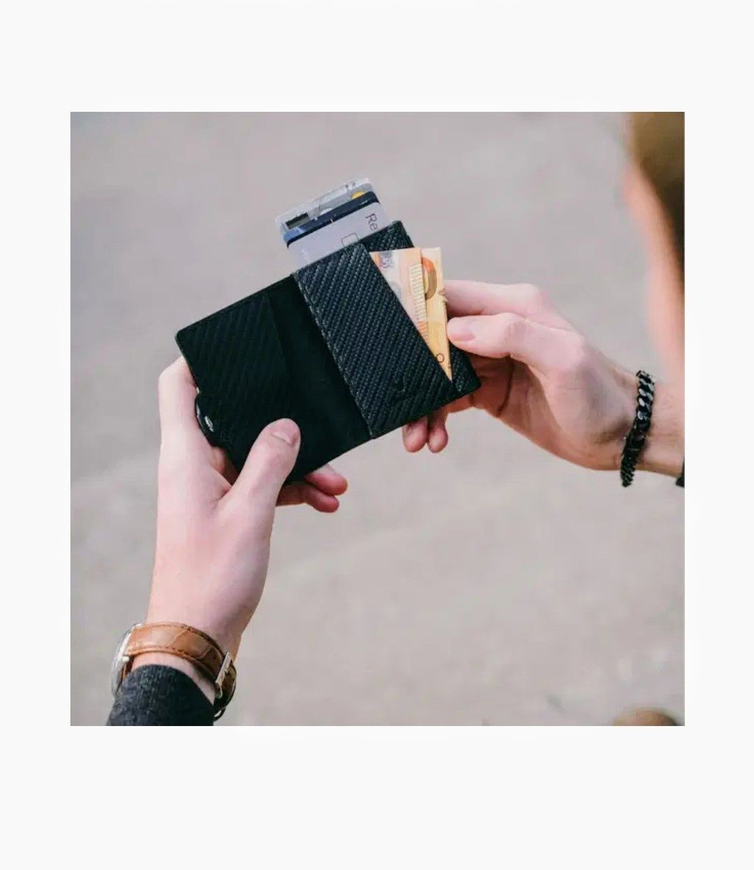 Nowy carbonowy portfel, etui na karty, dokumenty itp. Apple Air Tag!