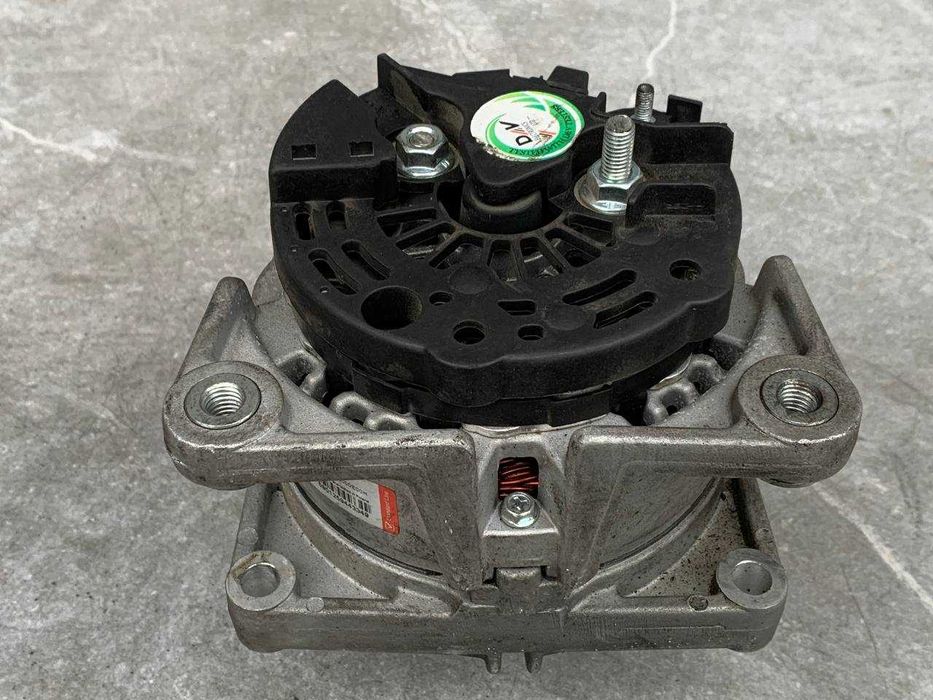 Генератор Opel Astra H Vectra C Zafira B Alfa Romeo 159