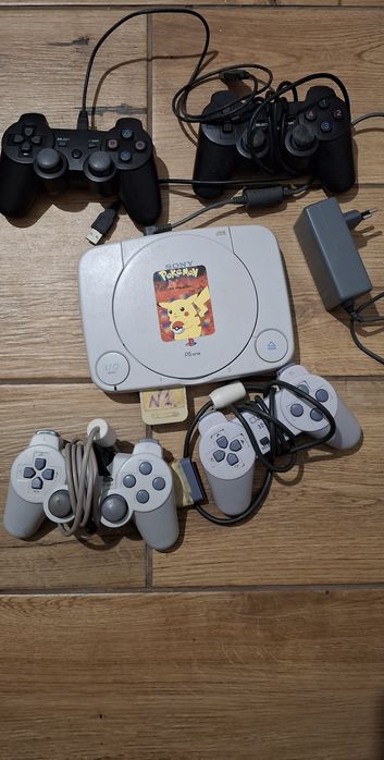 Playstation 1 + 18 ігор