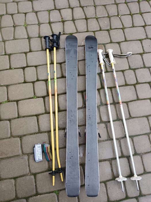 Narty zjazdowe Rossignol