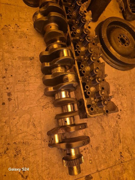 Продам мотор Рено премиум, мидлум, мидлайнер по запчастям