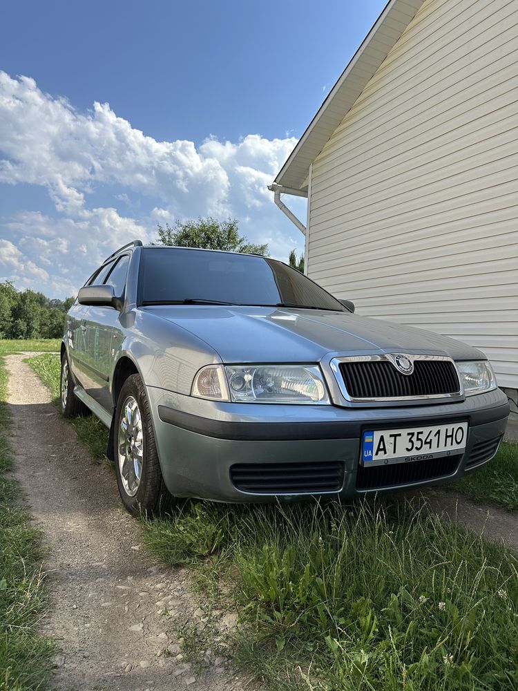 Школа октавія тур
