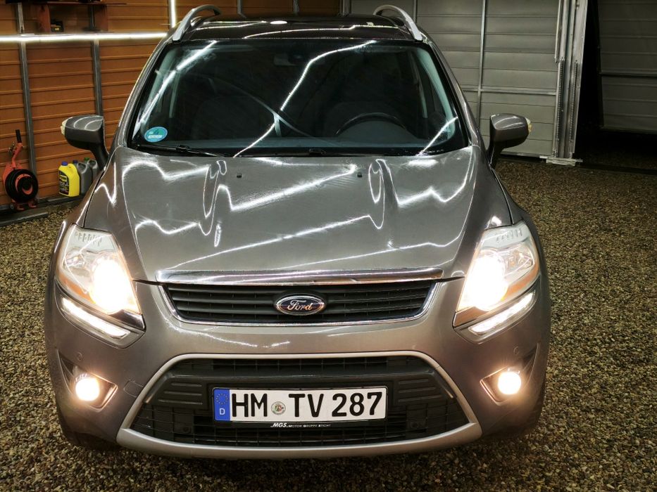Kuga 2.0diesel*4x4,Hak,Alusy,Panorama,Navi,Czujniki parkowania