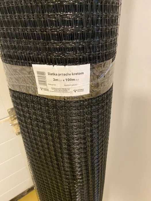 Siatka na krety 2x100 . Siatka przeciw kretom pod trawnik