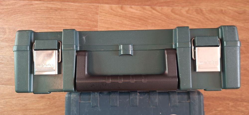 Кейс, кофр, органайзер для електроінструмента