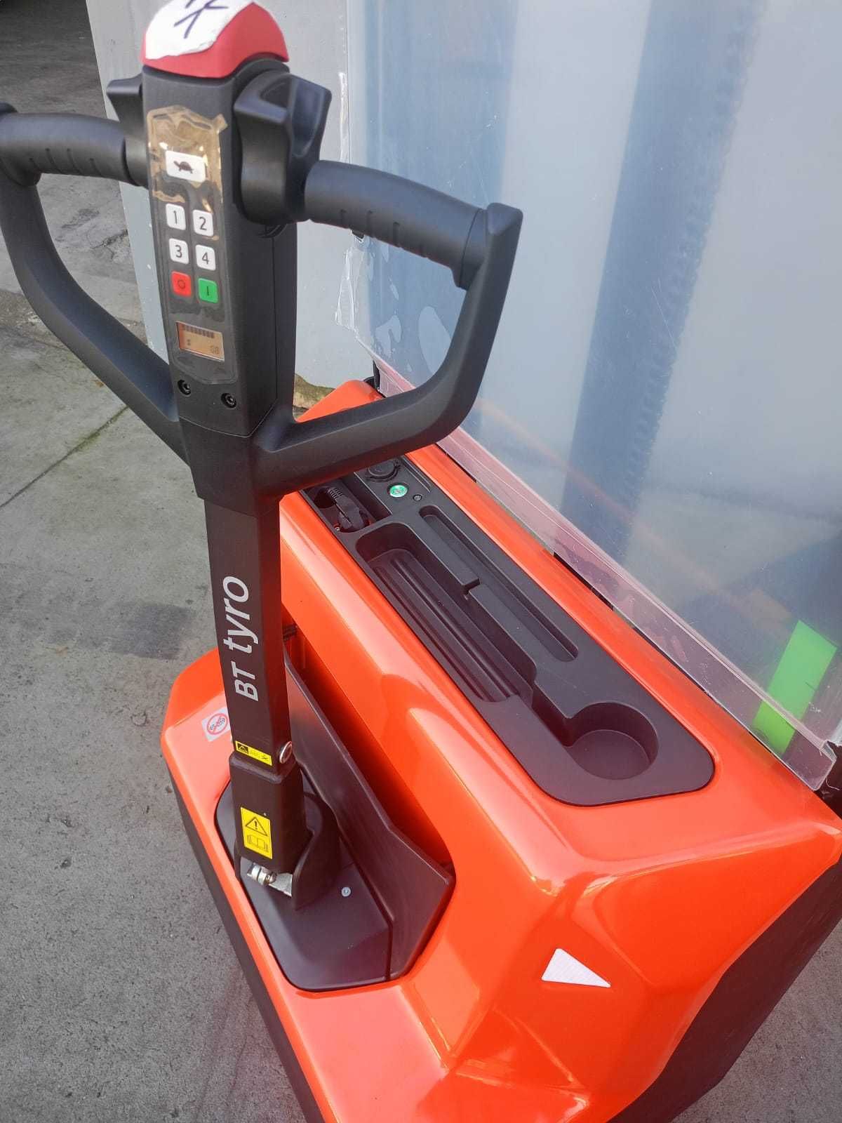 Wózek paletowy, stacker, paleciak z masztem, TOYOTA SHE 100, DUPLEX