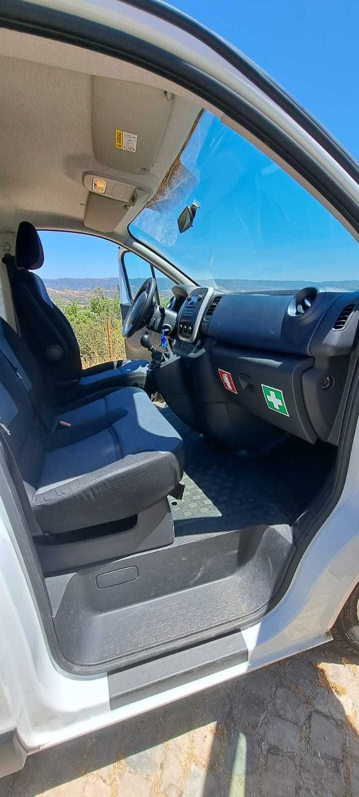 Opel Vivaro Usada