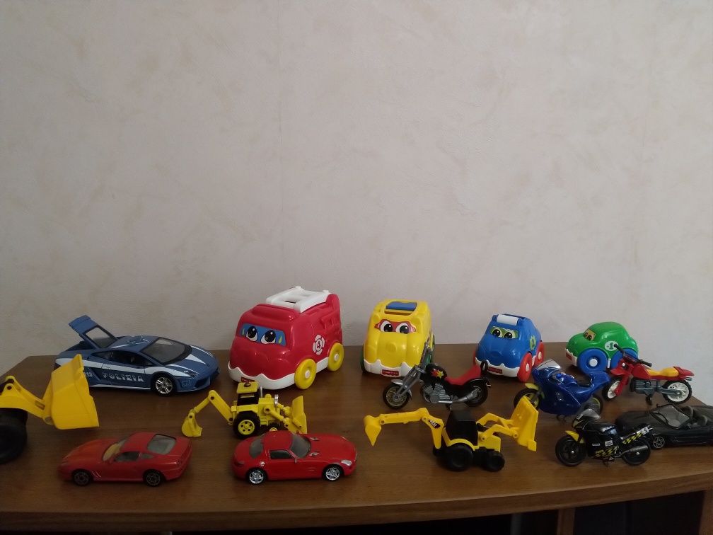Машинки  игрушки