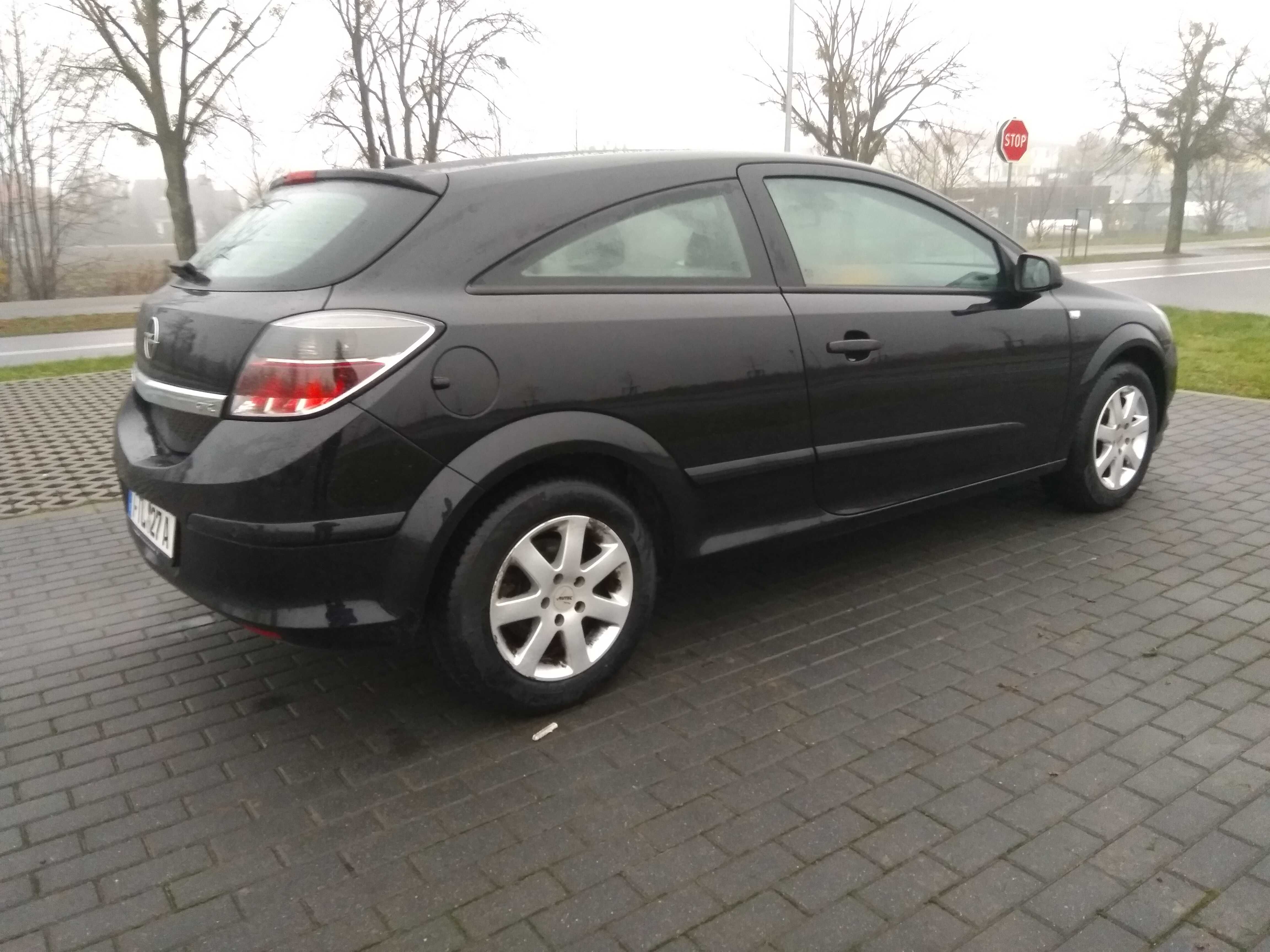 Astra GTC 1.6 105KM  Klima  Nawigacja Zamiana