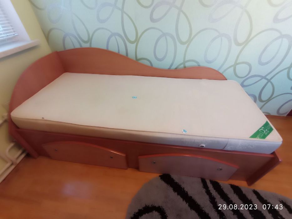 Продаю меблі для дитячої спальні