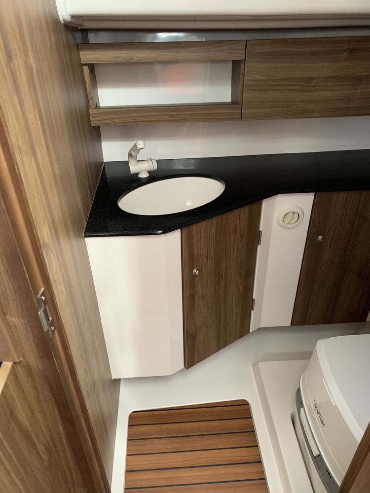 Czarter Nexus REVO 870 motorowy Łodzi jacht bez Patentu Houseboat 2020