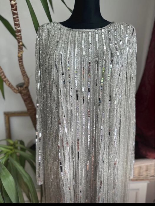 Karen millen cekinowa sukienka mini  frędzle zdobiona L 40