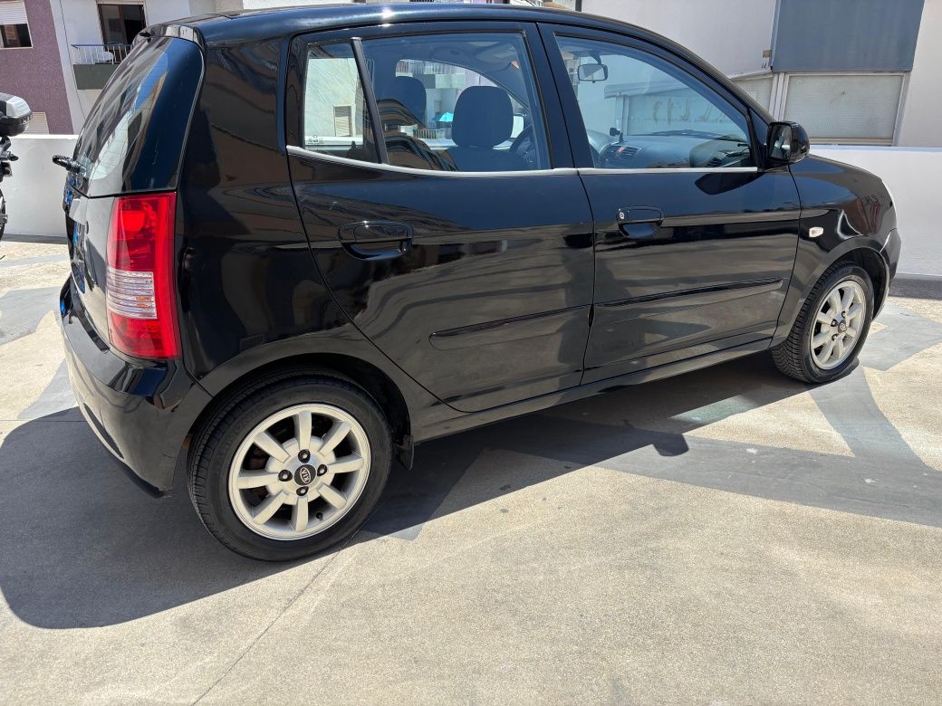 Kia Picanto 999 cc