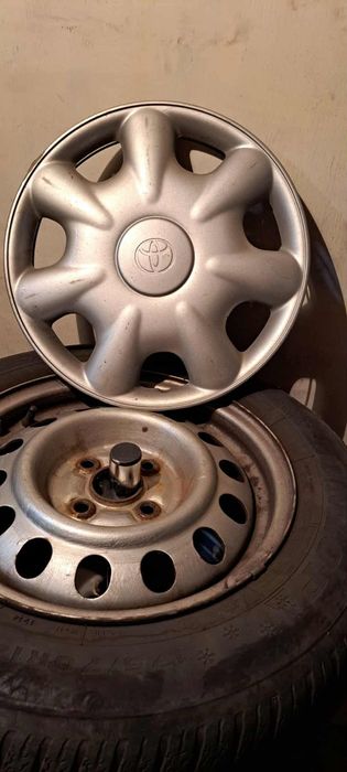 Opony zimowe używane Dunlop 175/70R14