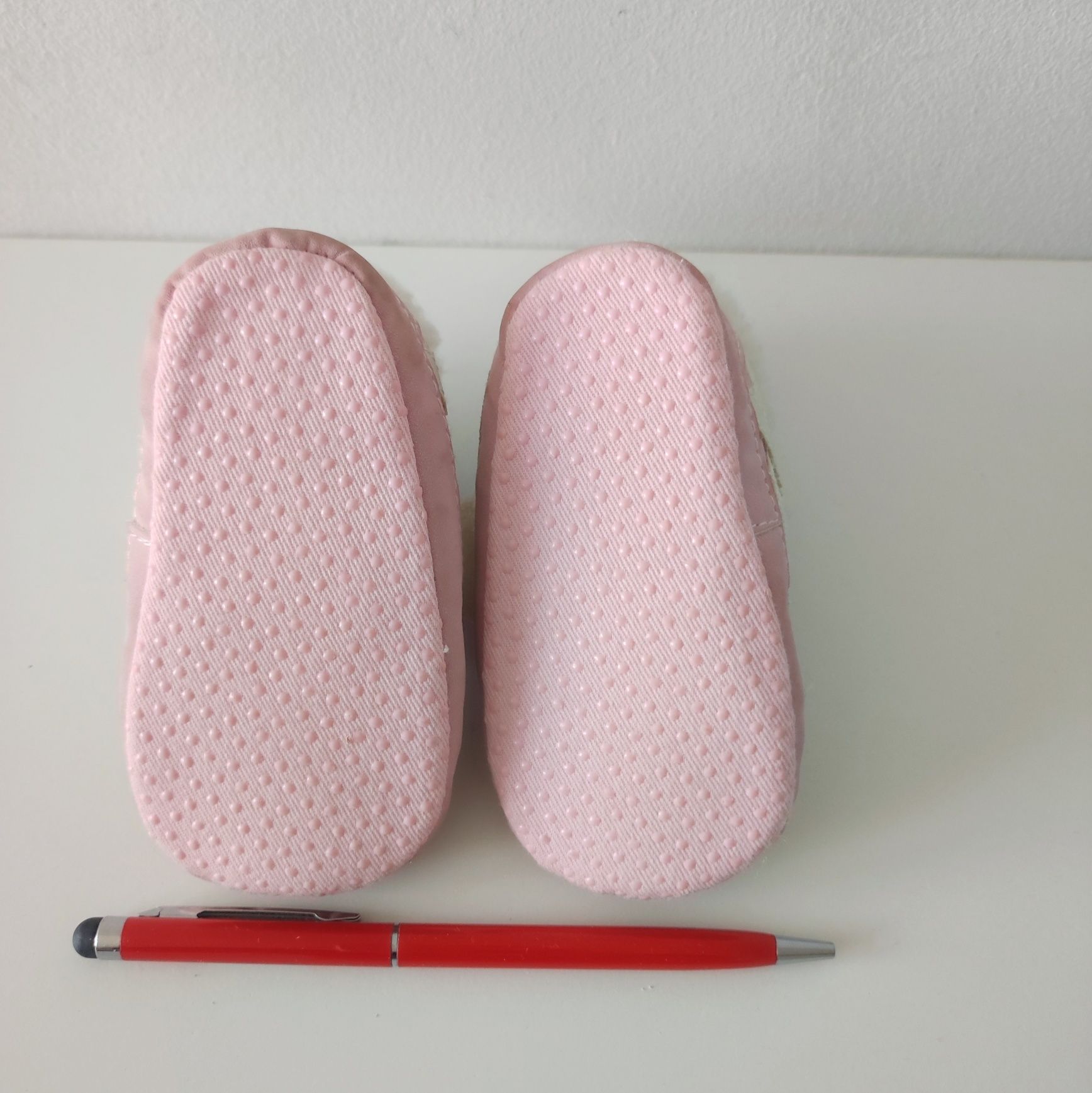 Butki niechodki Bobas różowe-białe 3-6 mcy