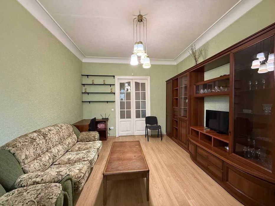 Продам 2к квартиру. Инд.газ. отопление, ремонт, пр. Яворницкого/Центр.